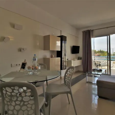 Appartamento Au Bord De L’ Ocean, Playa Paraiso *